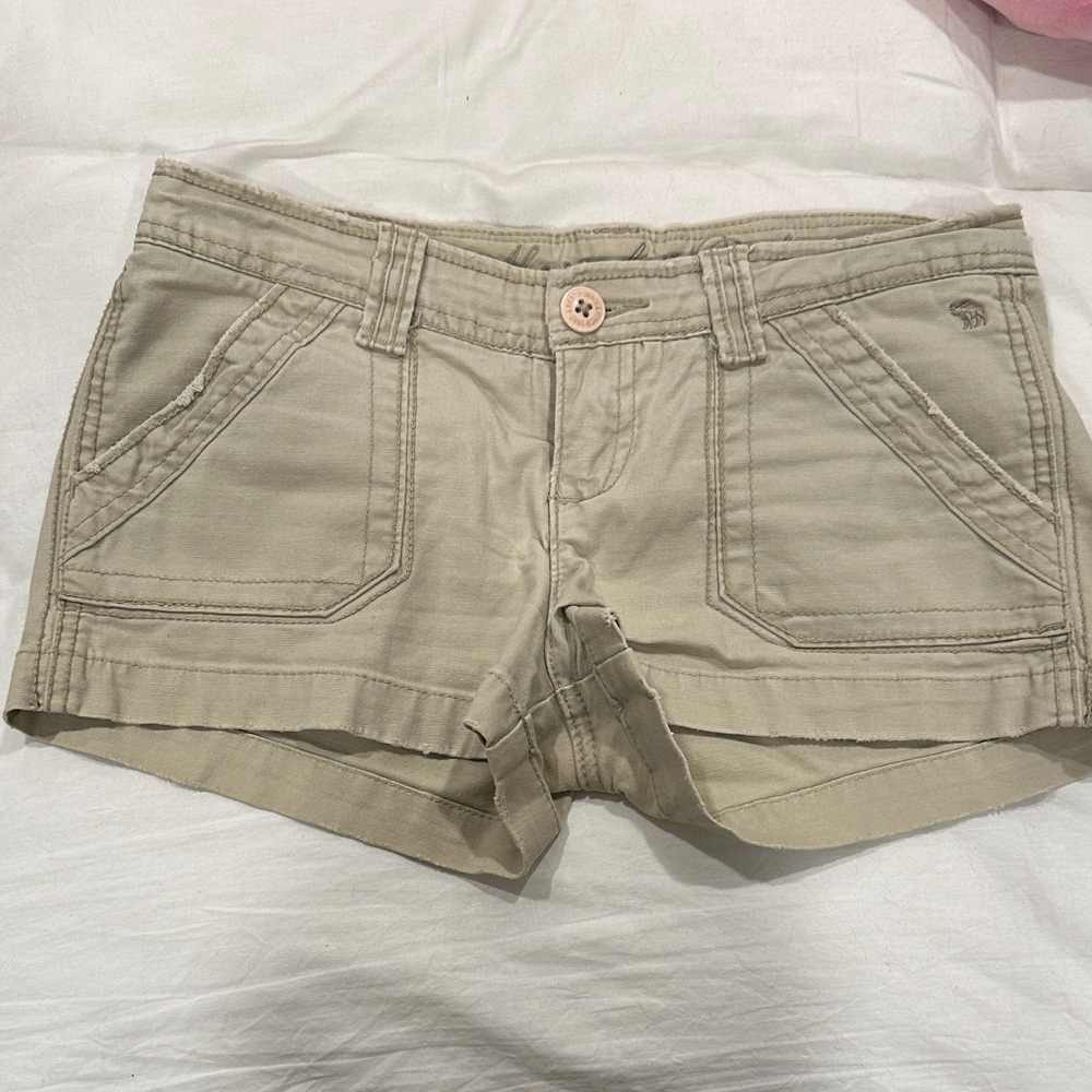 Women's khaki shorts